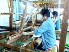 織ります。